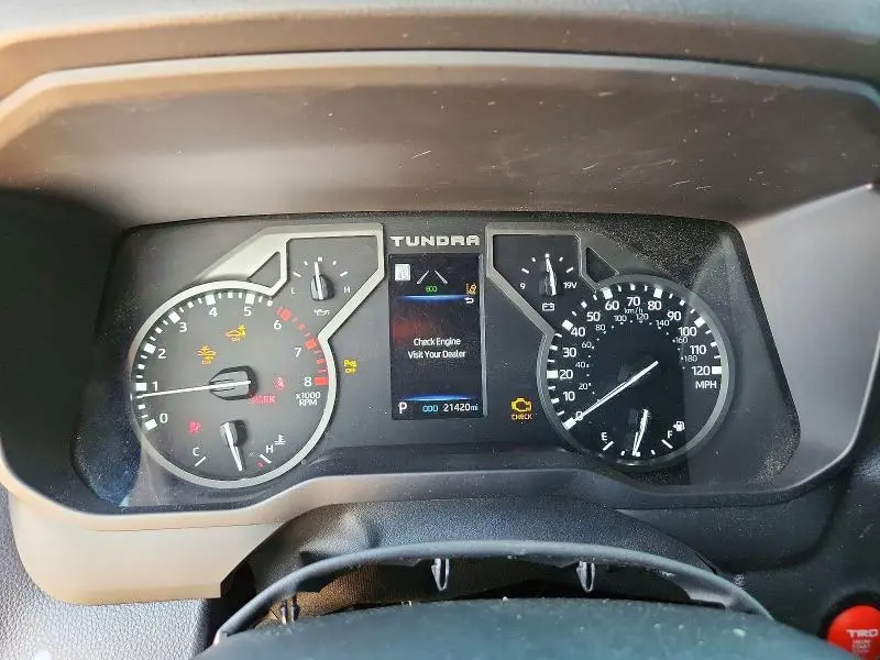 2025 TOYOTA TUNDRA SR5  