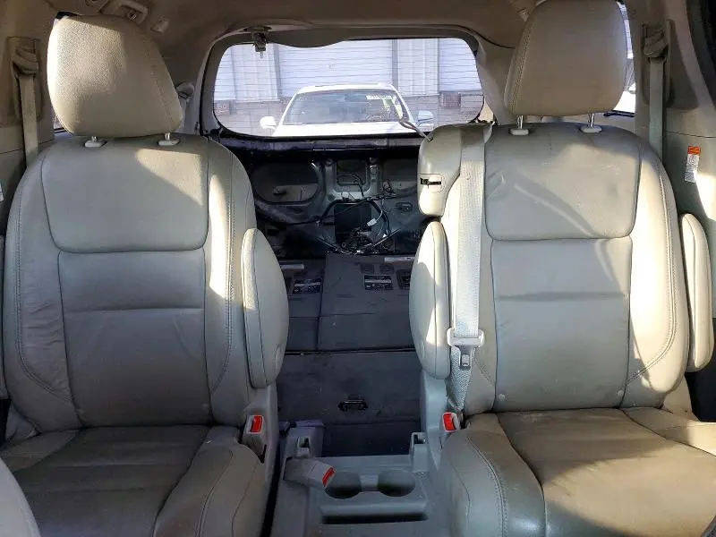 2015 TOYOTA SIENNA XLE  