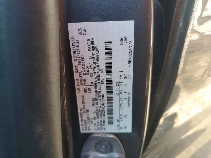 2022 FORD ESCAPE SE  