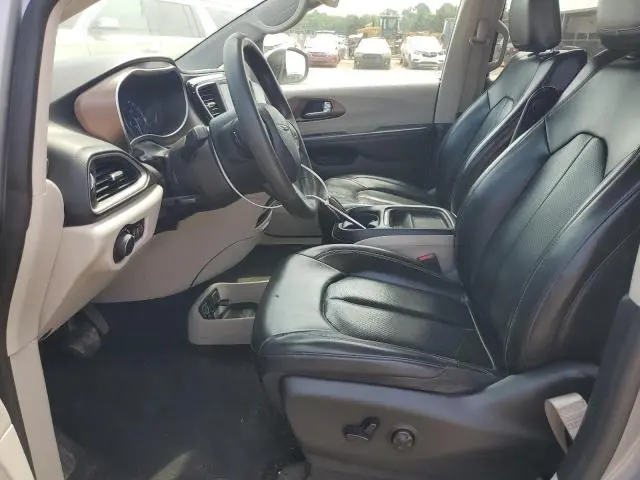 2020 CHRYSLER VOYAGER LXI