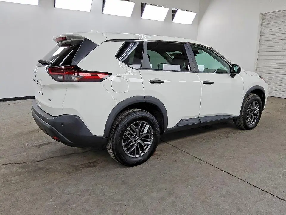 2021 NISSAN ROGUE S  