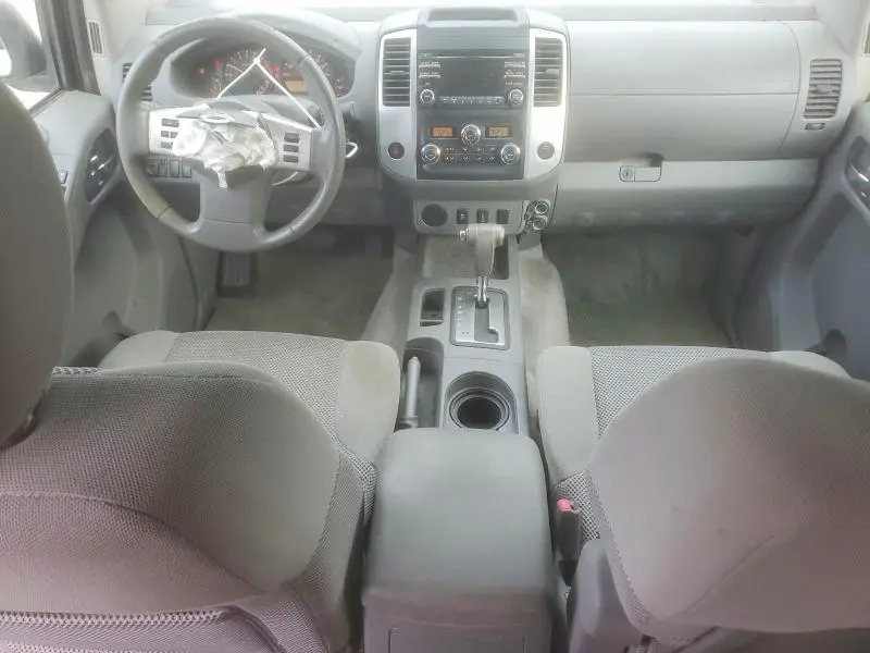 2013 NISSAN FRONTIER S  
