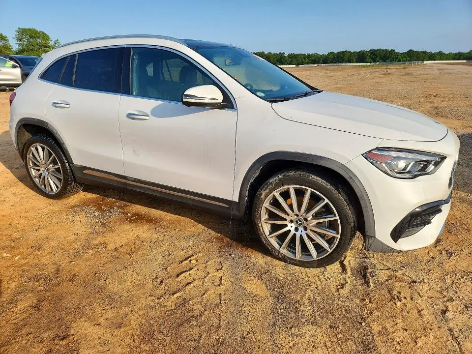 2022 MERCEDES-BENZ GLA 250  