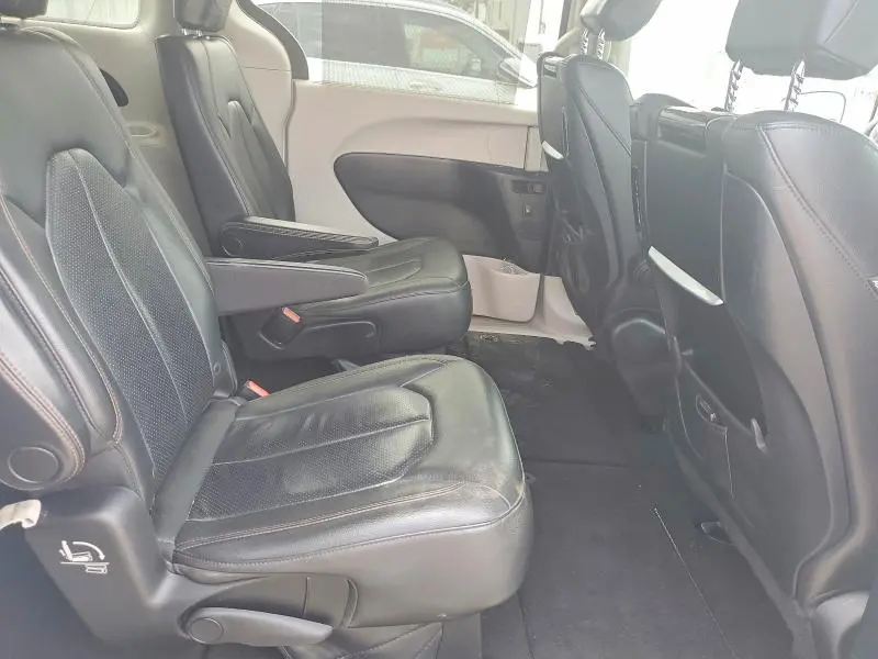 2017 CHRYSLER PACIFICA TOURING L PLUS  