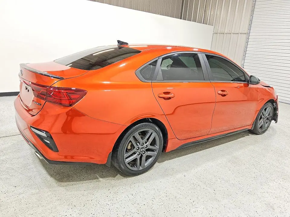2021 KIA FORTE GT-LINE  