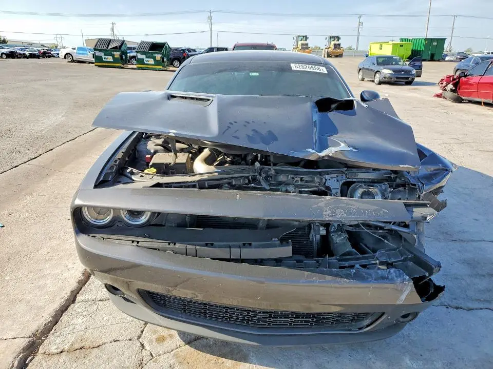 2017 DODGE CHALLENGER SXT  