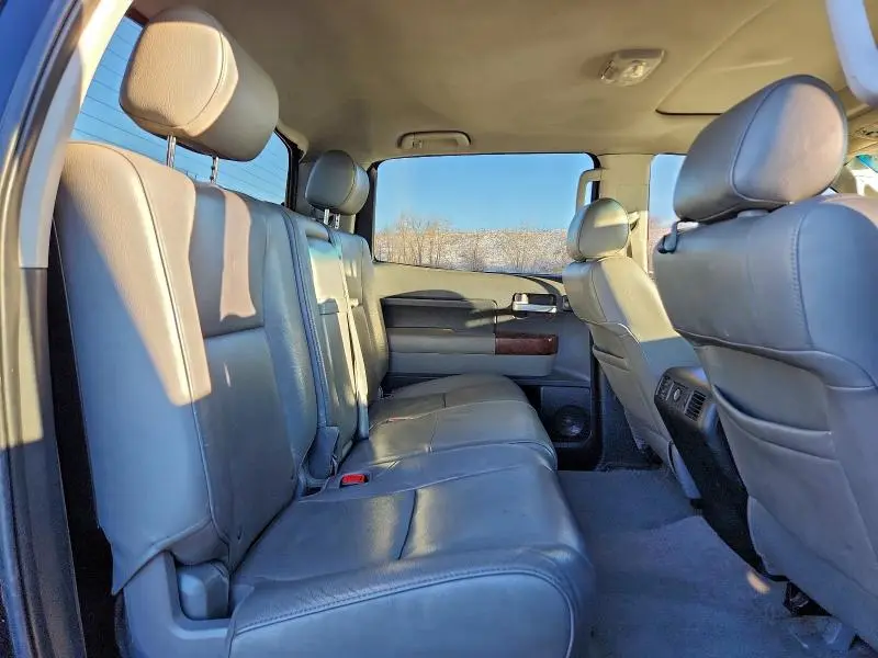 2010 TOYOTA TUNDRA CREWMAX LIMITED  