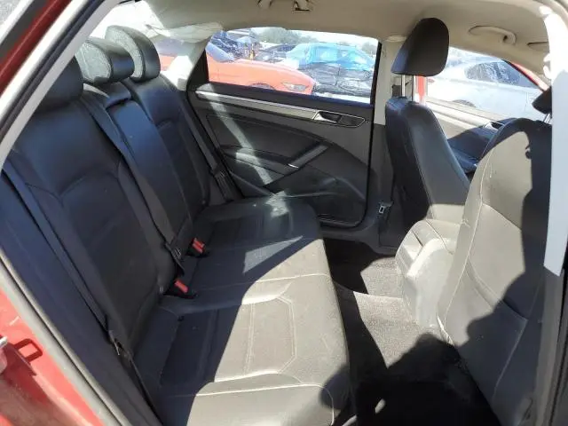 2018 VOLKSWAGEN PASSAT S  