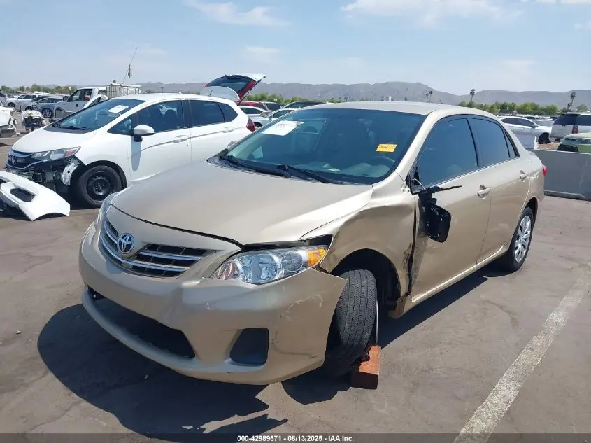 2013 TOYOTA COROLLA LE
