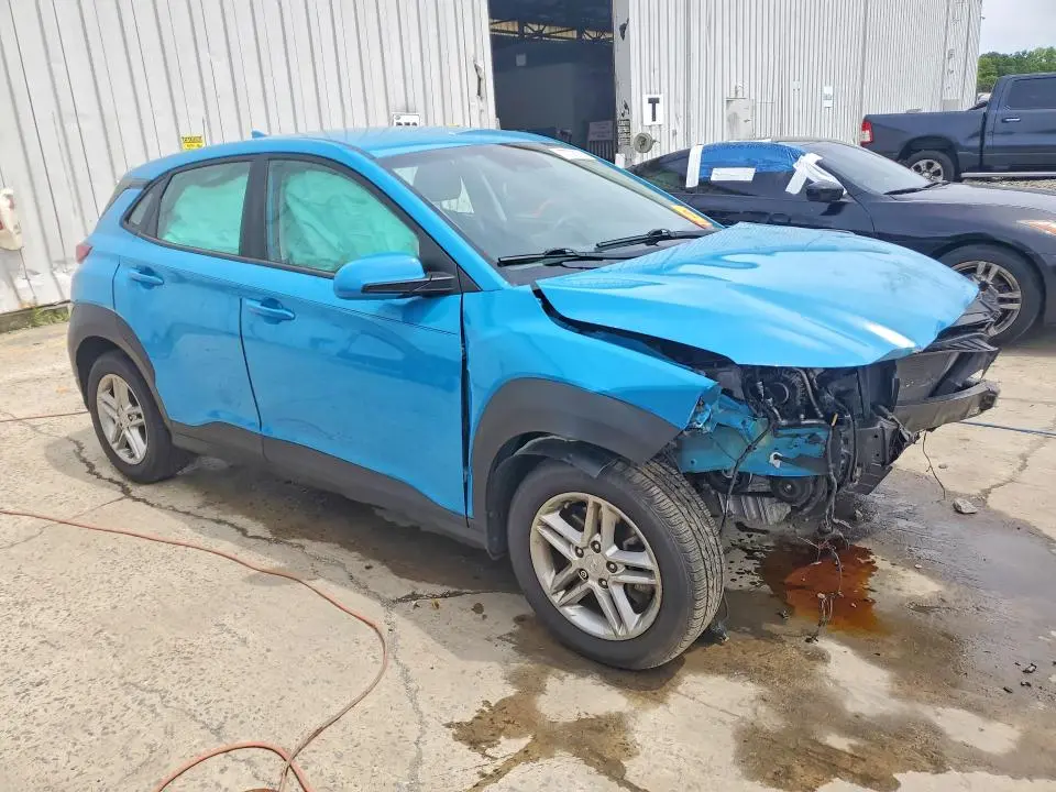 2022 HYUNDAI KONA SE  