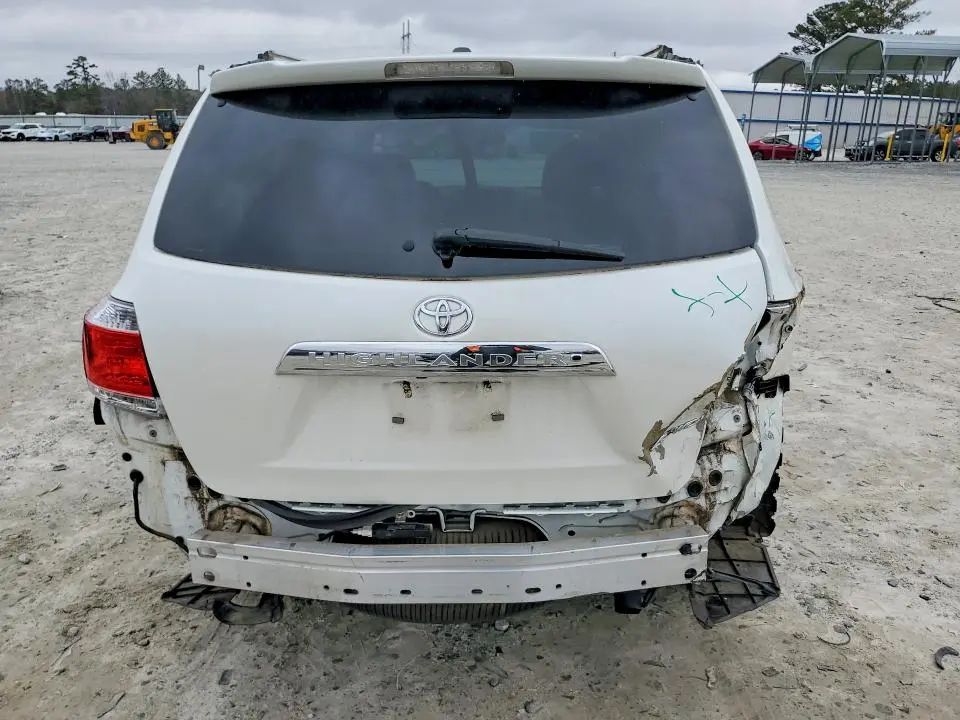 2013 TOYOTA HIGHLANDER LIMITED  