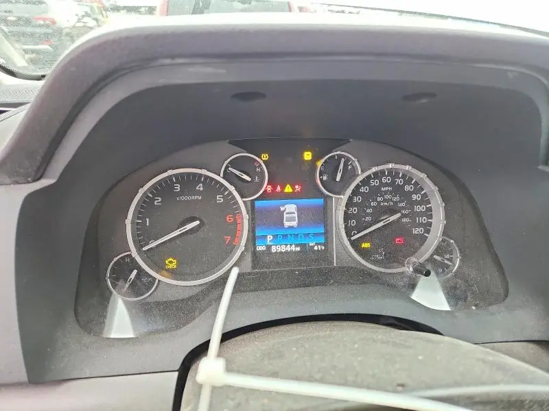 2015 TOYOTA TUNDRA CREWMAX SR5  