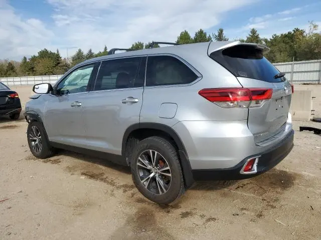 2019 TOYOTA HIGHLANDER LE  