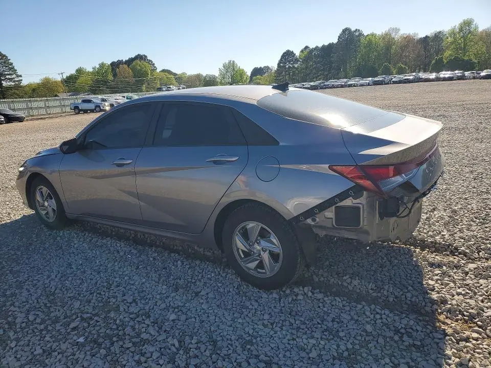 2024 HYUNDAI ELANTRA SE  