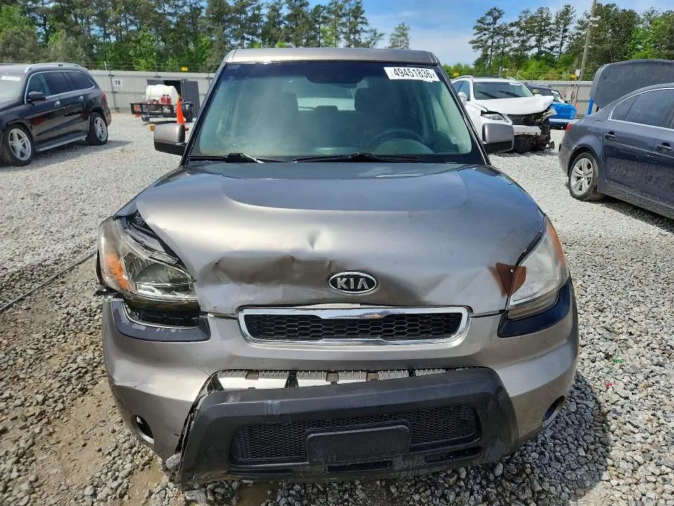 2011 KIA SOUL +  