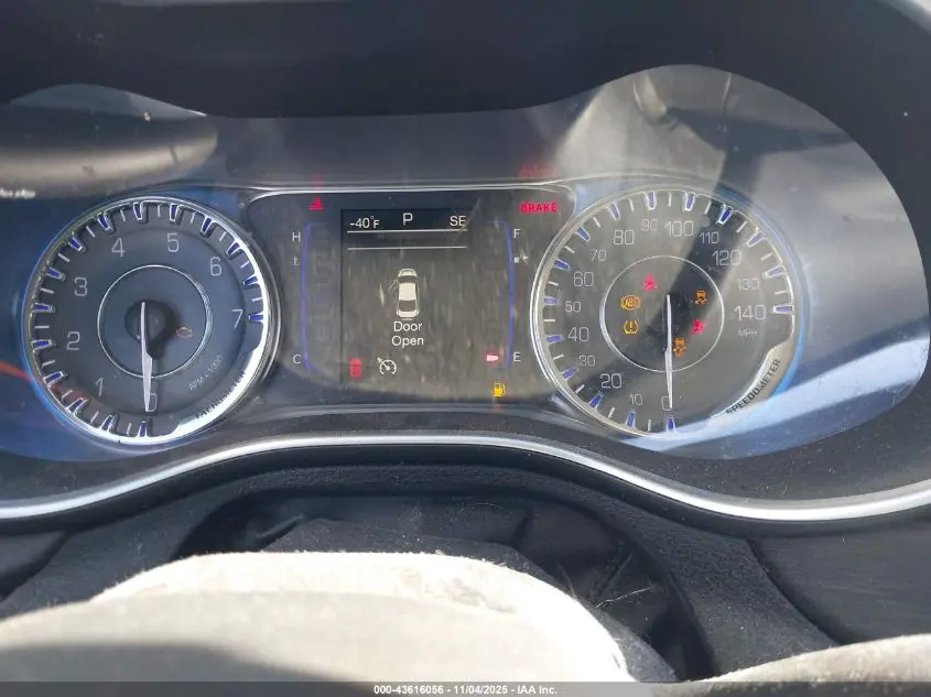 2016 CHRYSLER 200 LIMITED