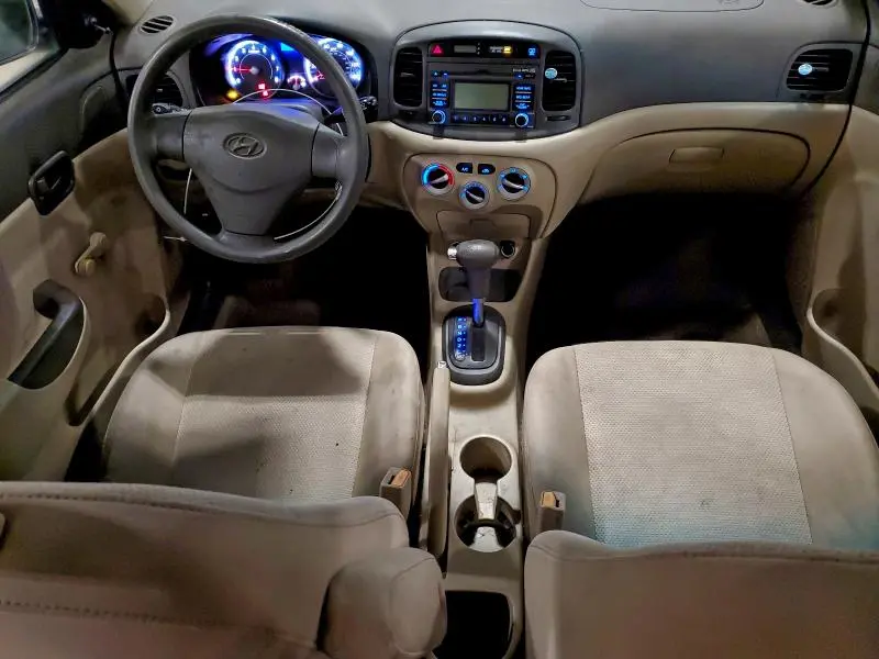 2010 HYUNDAI ACCENT GLS  