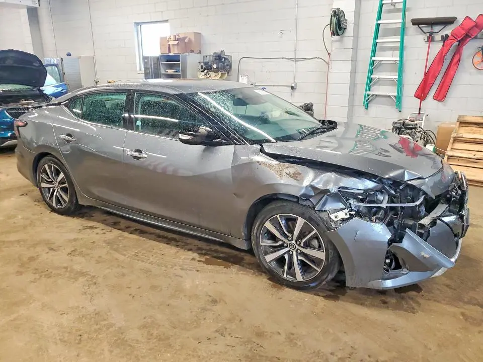 2020 NISSAN MAXIMA SV  