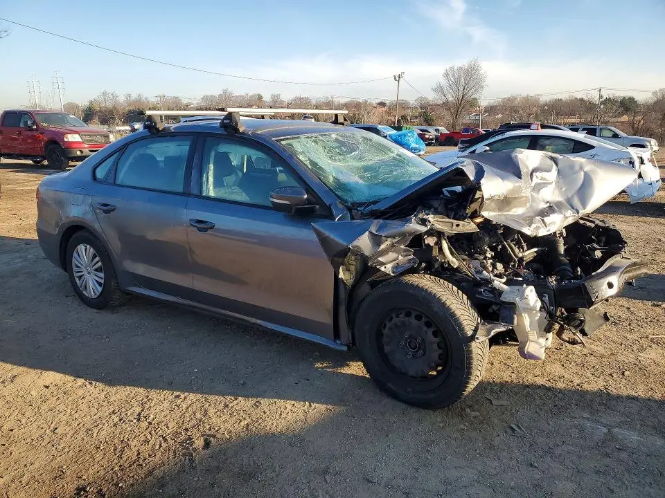 2014 VOLKSWAGEN PASSAT S  