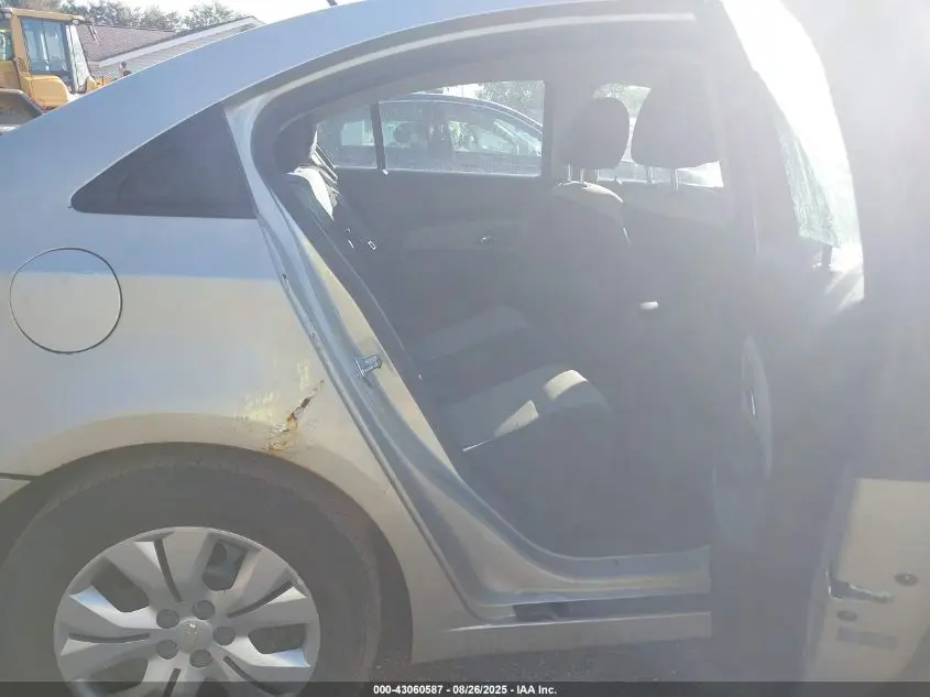 2013 CHEVROLET CRUZE LS AUTO