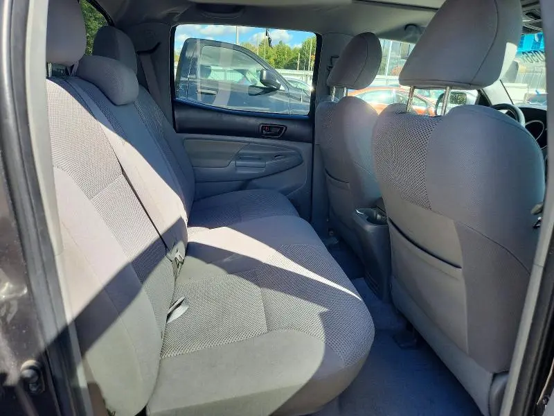 2010 TOYOTA TACOMA V6  