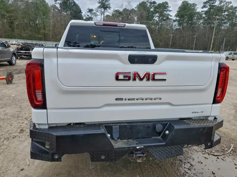 2022 GMC SIERRA K1500 SLT  