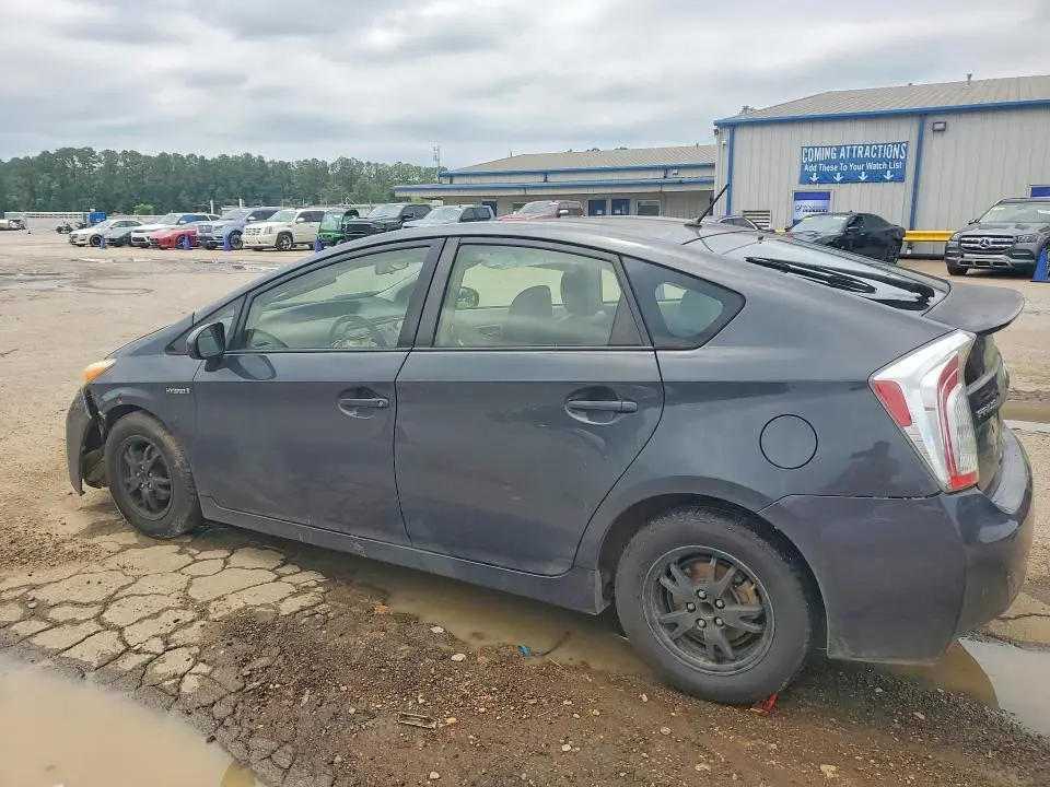 2015 TOYOTA PRIUS TWO  