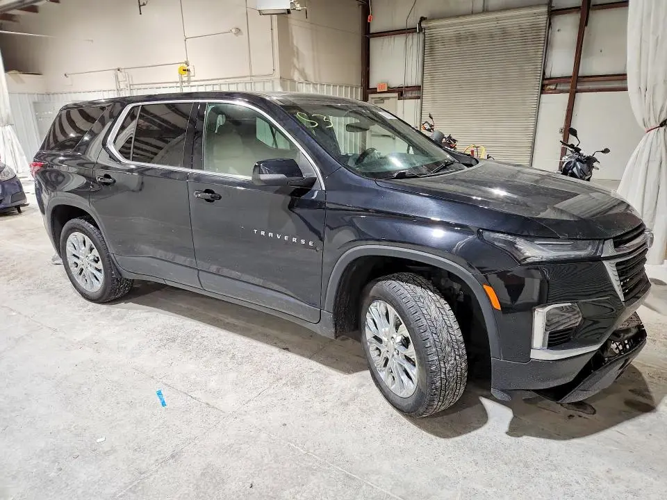 2023 CHEVROLET TRAVERSE LS  