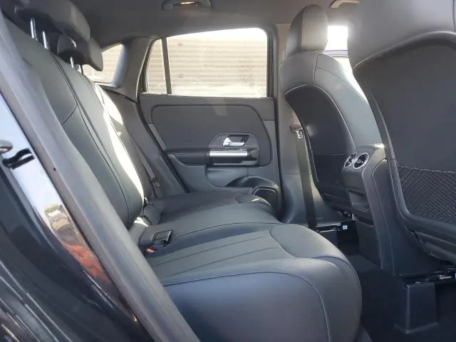 2023 MERCEDES-BENZ GLA 250