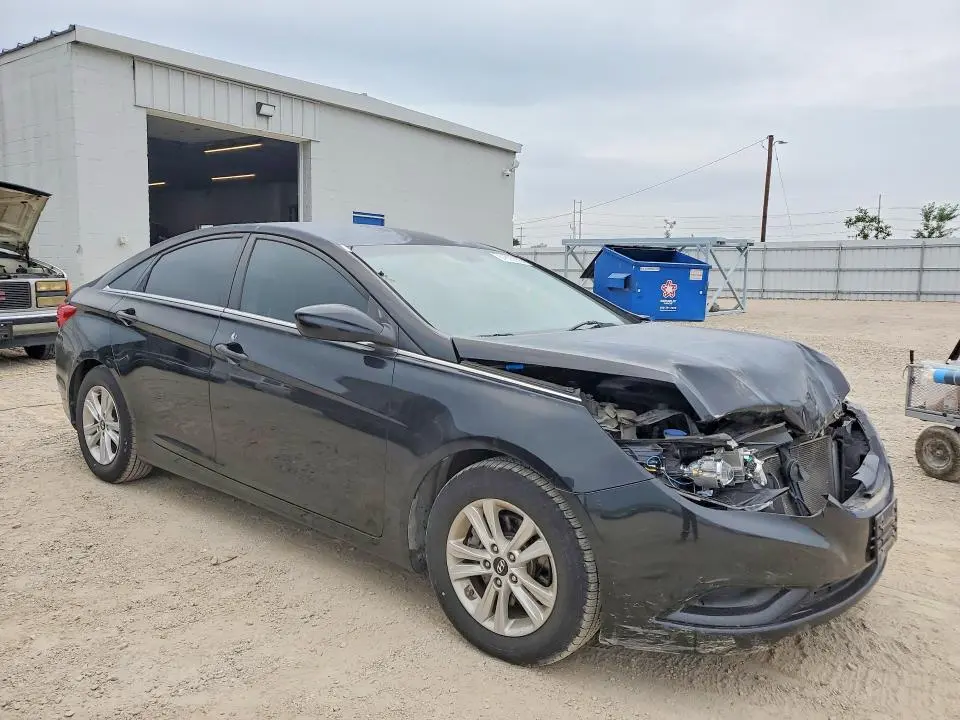 2011 HYUNDAI SONATA GLS  