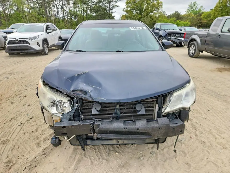 2014 TOYOTA CAMRY XLE  