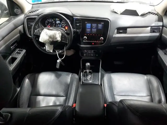 2020 MITSUBISHI OUTLANDER SE  