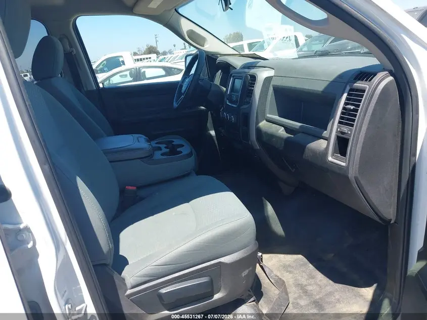 2018 RAM 1500 TRADESMAN  4X4 6'4 BOX