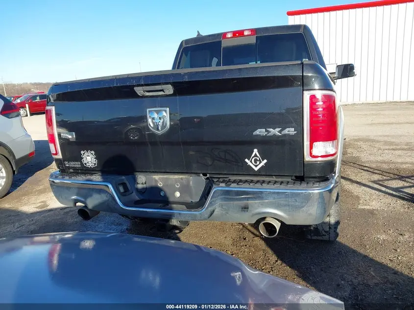 2016 RAM 1500 LARAMIE