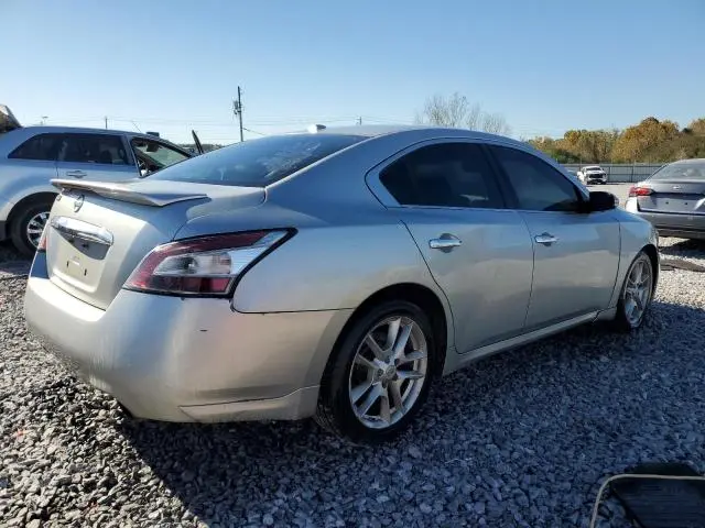 2011 NISSAN MAXIMA S  