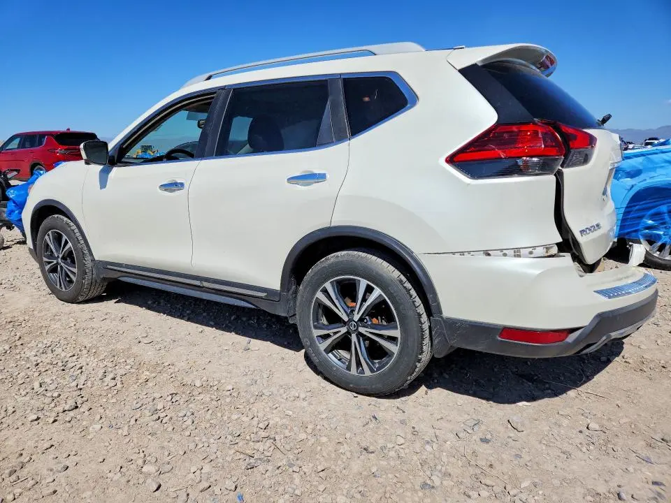 2017 NISSAN ROGUE SL  