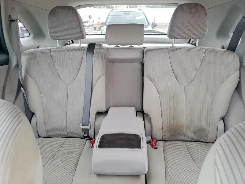 2015 TOYOTA VENZA LE  