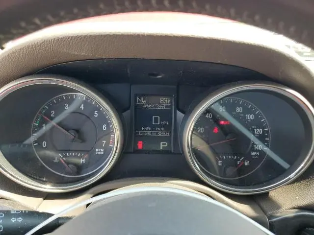 2011 JEEP GRAND CHEROKEE LAREDO  