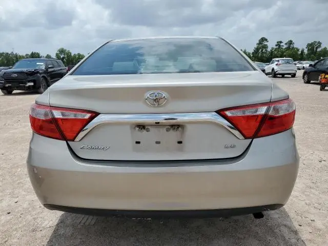 2016 TOYOTA CAMRY LE  