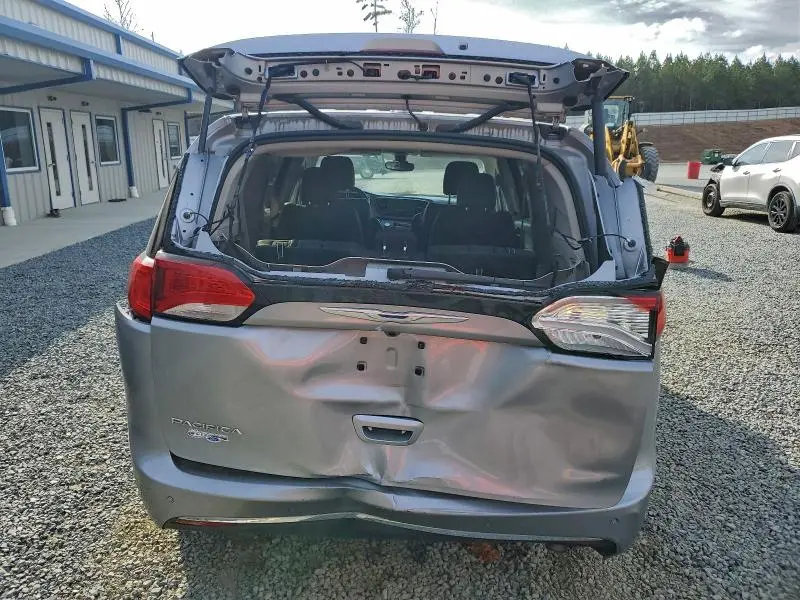 2017 CHRYSLER PACIFICA TOURING L  