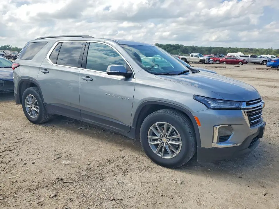 2023 CHEVROLET TRAVERSE LT  