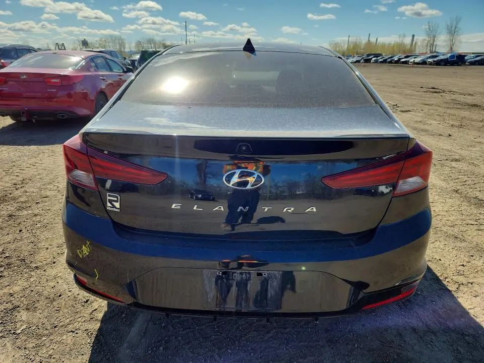 2020 HYUNDAI ELANTRA SEL  