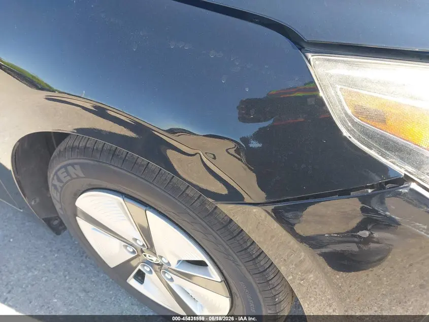 2018 HYUNDAI IONIQ HYBRID BLUE