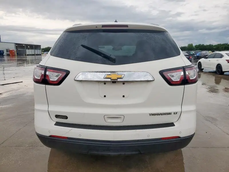 2015 CHEVROLET TRAVERSE LT  