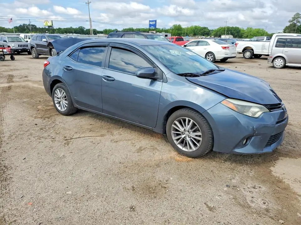 2014 TOYOTA COROLLA LE PLUS  