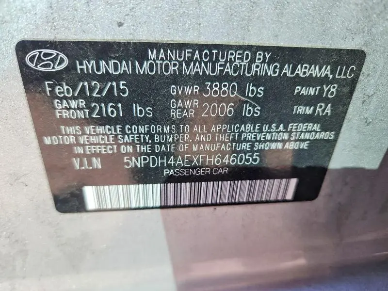 2015 HYUNDAI ELANTRA SE  