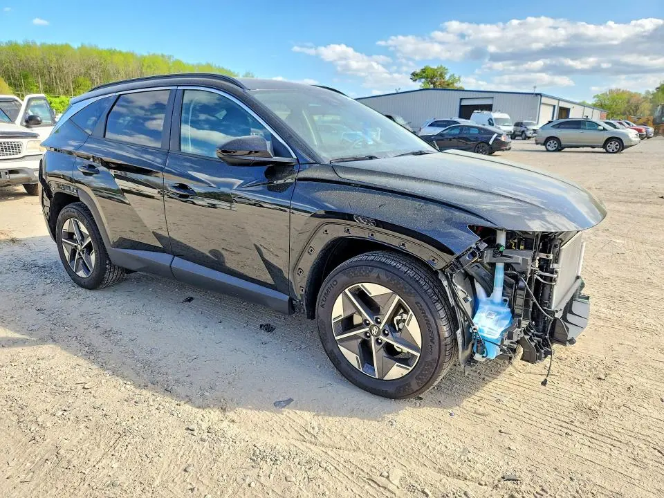 2025 HYUNDAI TUCSON SEL  