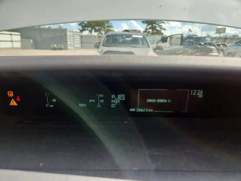 2010 TOYOTA PRIUS III  