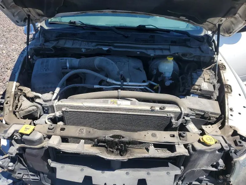 2015 RAM 1500 SLT  