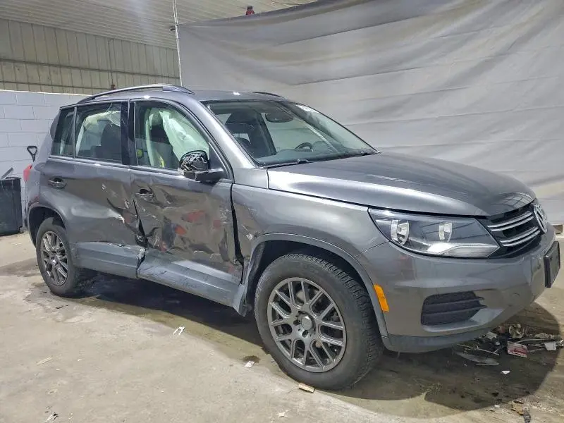 2017 VOLKSWAGEN TIGUAN S  